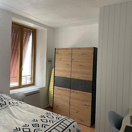 Bourbonne Les Bains, Appartement T2 Pour 2 Bourbonne-les-Bains Exterior foto