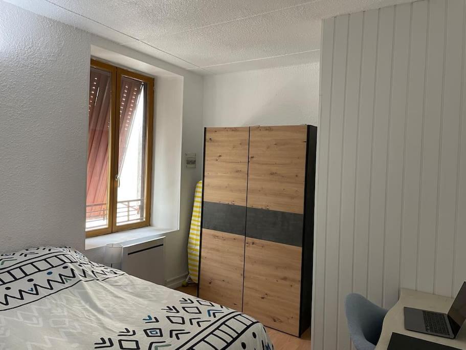 Bourbonne Les Bains, Appartement T2 Pour 2 Bourbonne-les-Bains Exterior foto