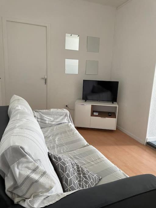 Bourbonne Les Bains, Appartement T2 Pour 2 Bourbonne-les-Bains Exterior foto