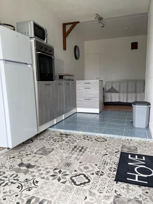 Bourbonne Les Bains, Appartement T2 Pour 2 Bourbonne-les-Bains Exterior foto