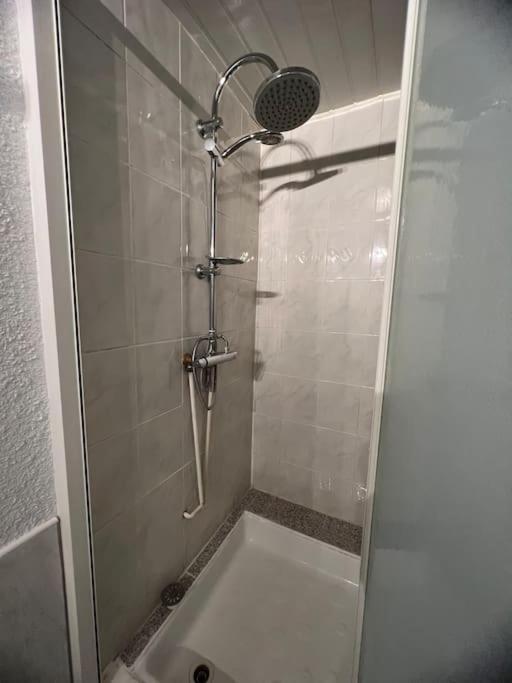Bourbonne Les Bains, Appartement T2 Pour 2 Bourbonne-les-Bains Exterior foto
